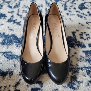 Michael Kors Black Patent Pumps Heels Size 6.5